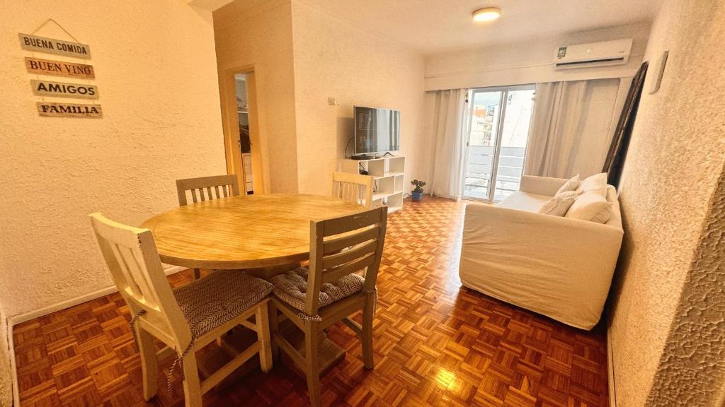 Centrico , amplio ideal familias photo 3