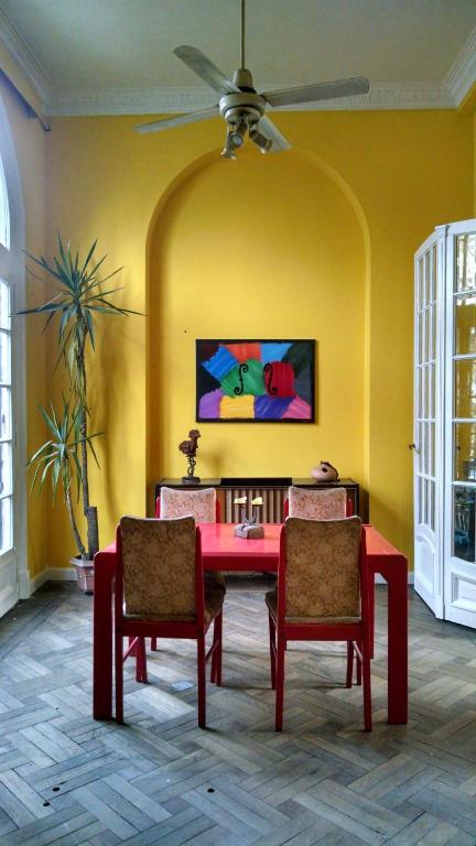 Casa Reina Palermo Queens photo 2
