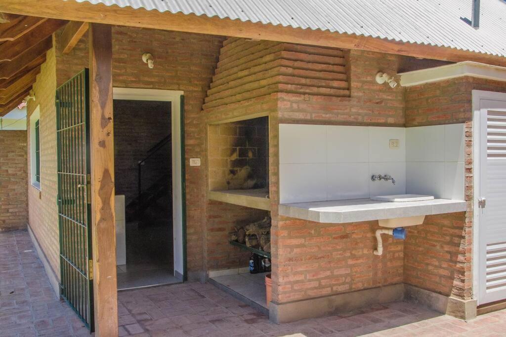 Casa Departamento Funes Buena Vista Cochera Pileta photo 3