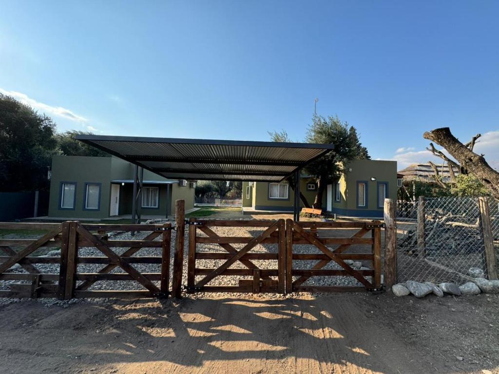 "Rincón de Olivos" Alojamiento entero en complejo con piscina — photo 1