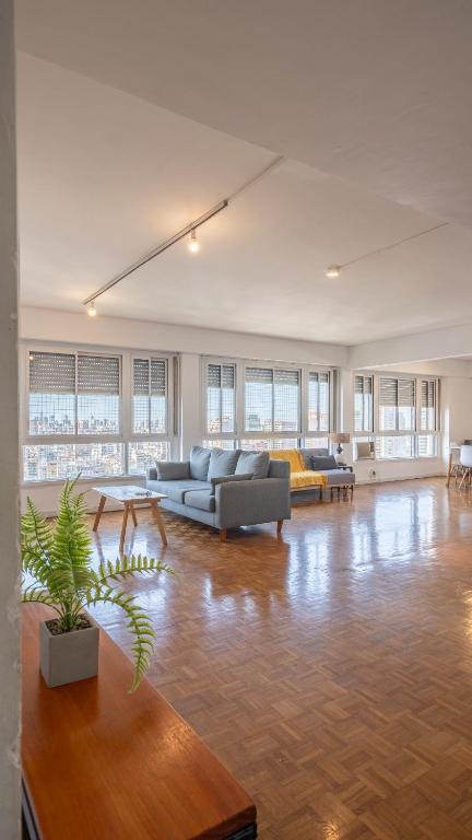 Spacious 5BR Classic Apt in Palermo photo 2