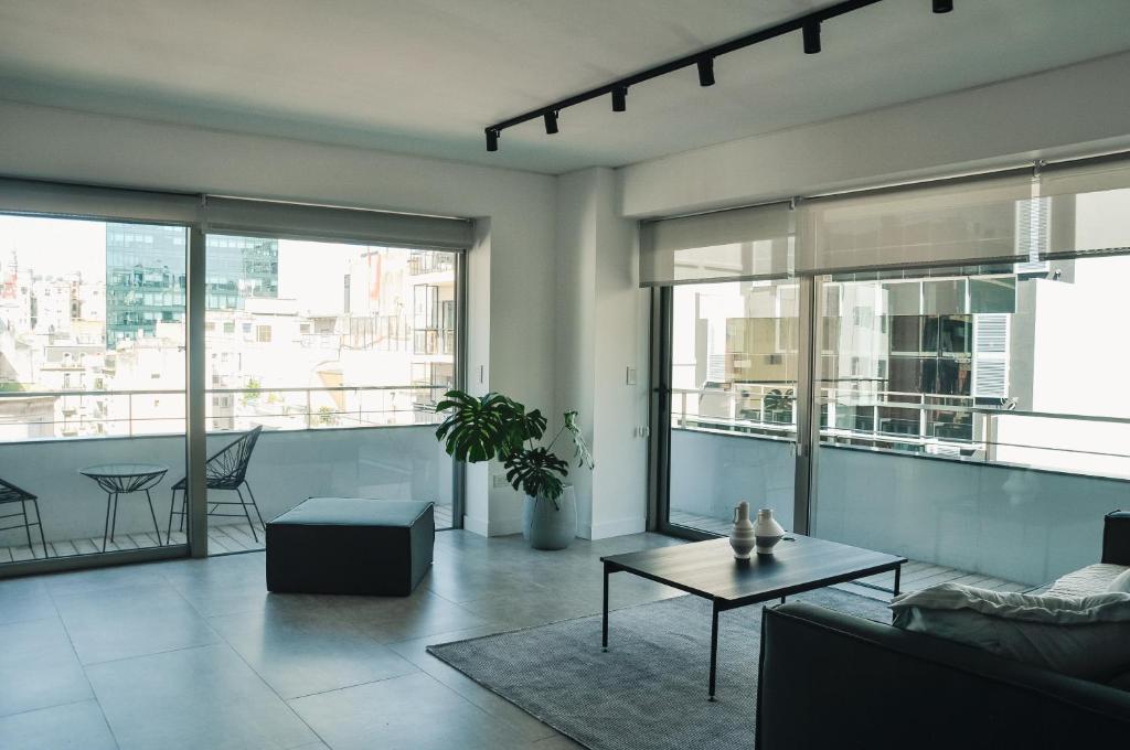 BT Homes - Amplios & Nuevos en Palacio Paz — photo 1