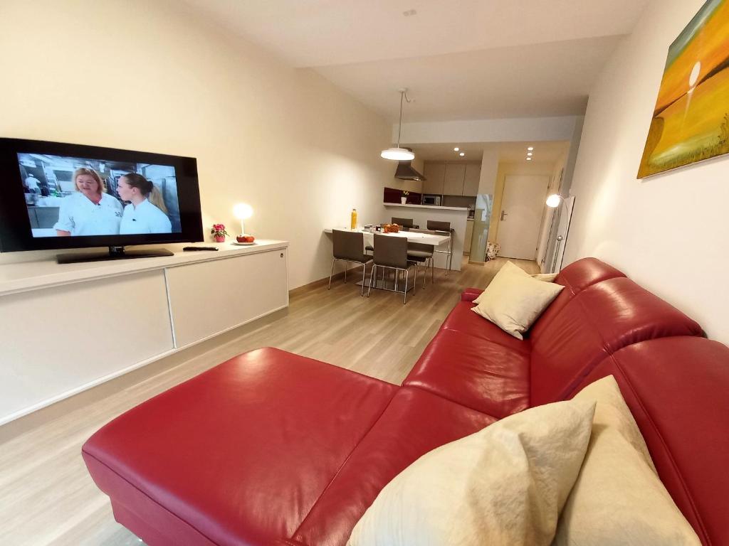 LB2 Seeappartement Haus Landskron mit direktem Seezugang am Ossiachersee — photo 1