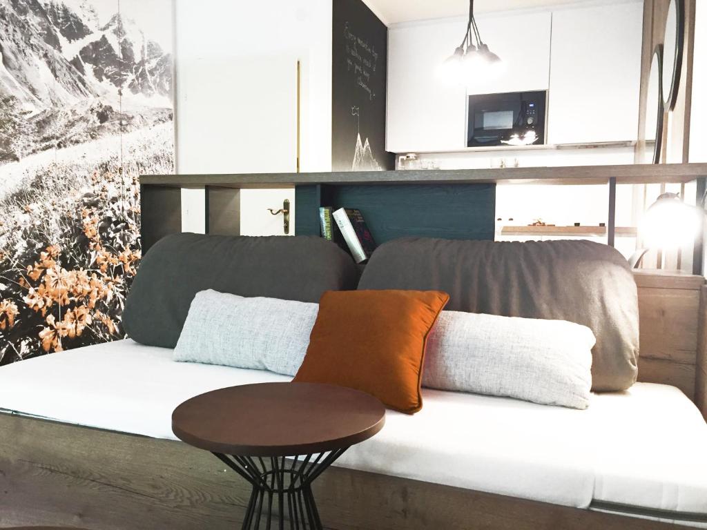 Sun Valley Apartment — photo 1