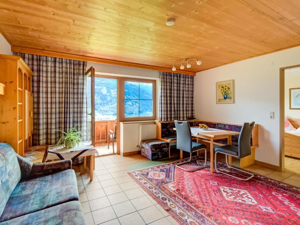 Apartment in Fügenberg near Ski Lift photo 3