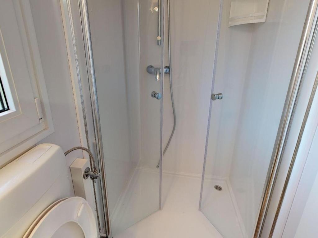 Mobile Home in Bodensdorf near Ski & Lake photo 3