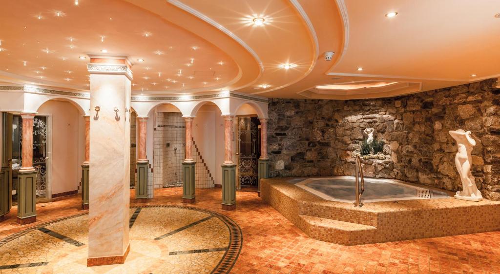 Hotel Trofana Alpin photo 3