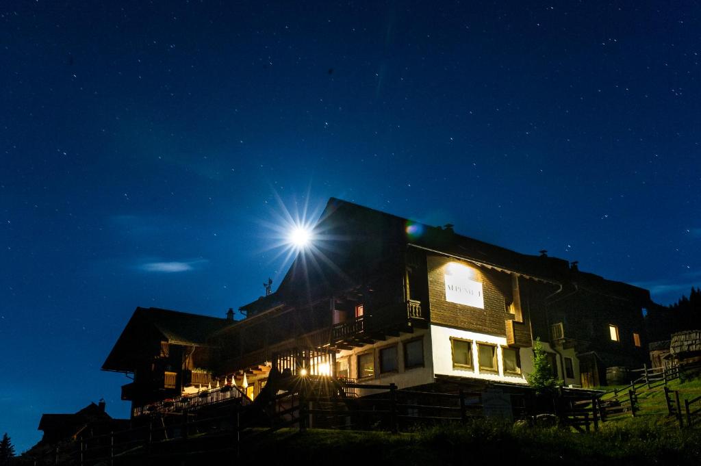 Sattleggers Alpenhof & Feriensternwarte — photo 1