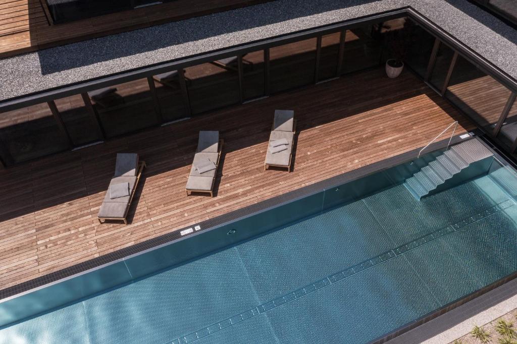 zelloon boutique hotel — photo 1