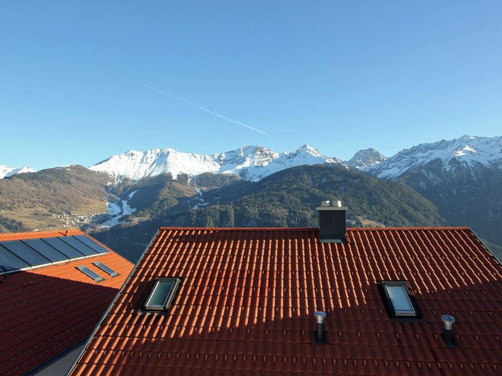 Chalet in Fiss near Ski Lifts photo 3