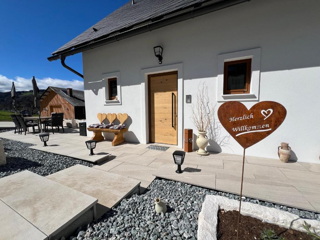 Sonnenschein Appartement- und Ferienhaus mit Stadel und Terrasse — photo 1