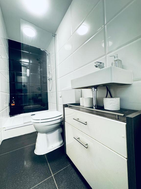 Studio Apartment For 3 People photo 3