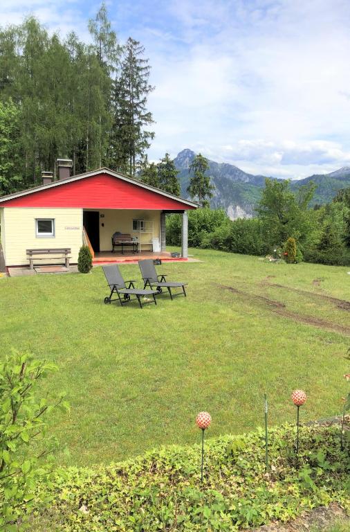 Ferienhaus am Traunsee mit Bergsicht — photo 1