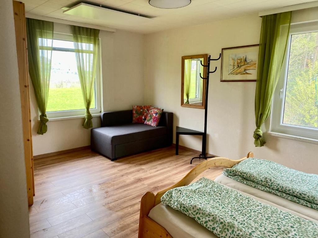 Ferienhaus am Traunsee mit Bergsicht photo 2