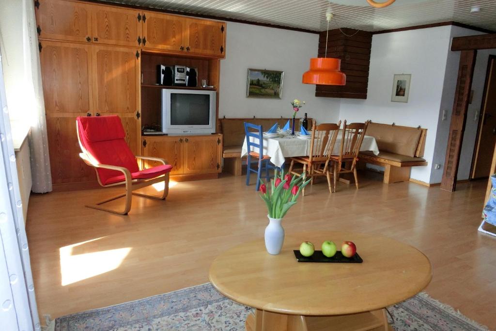 ANJA Seeblickappartement Haus Hänsel u Gretel am Ossiacher See photo 3