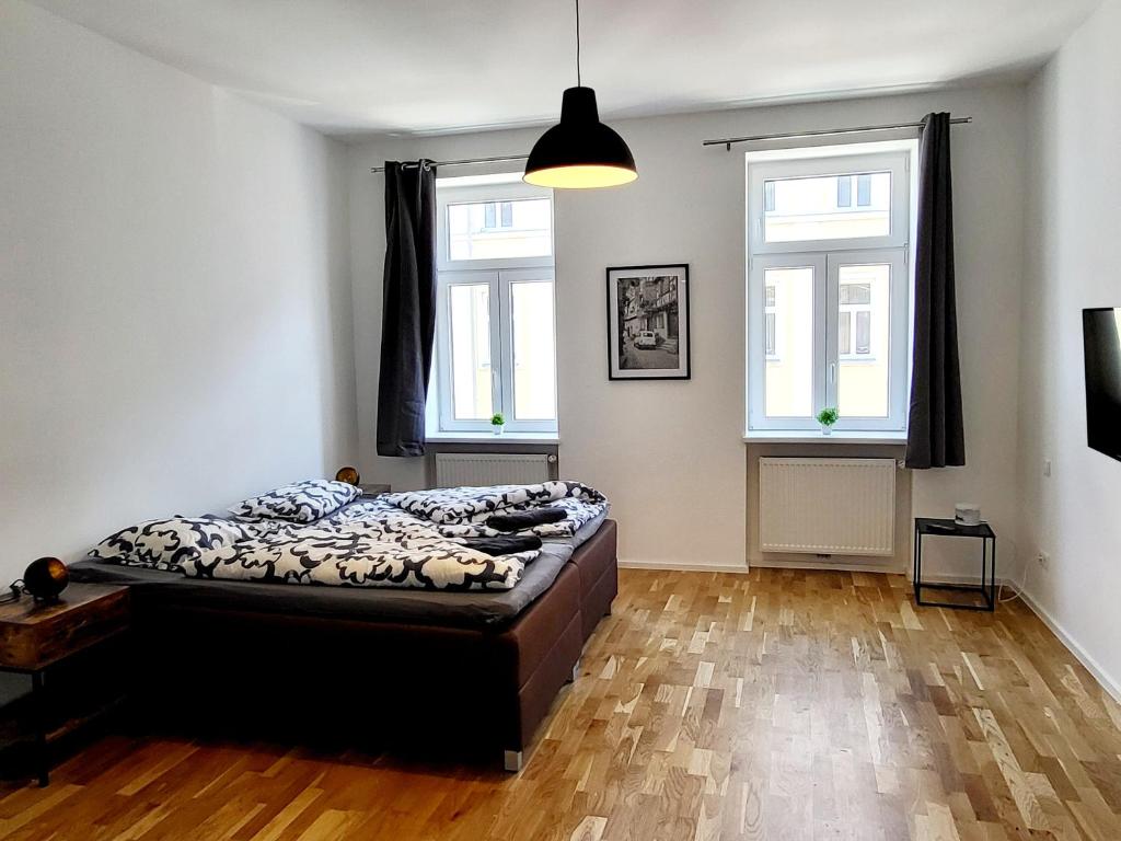 Sunny apartment with 1 balcony photo 2