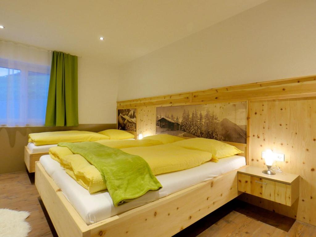 Top holiday flat in Fügen near the ski area photo 2