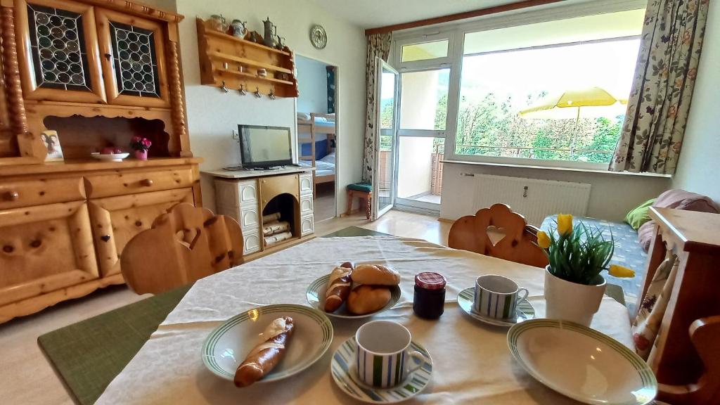 ELISABETH Haus KMB Seeappartement am Ossiacher See photo 3