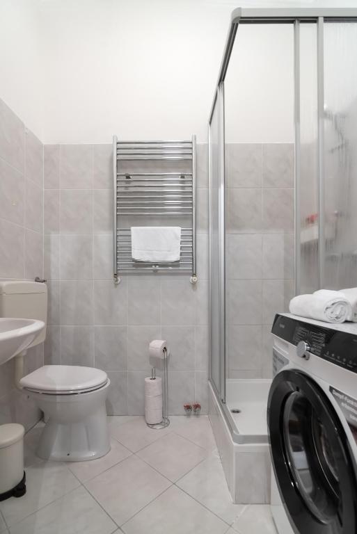 Zentrale Ruhelage im typischen Wiener Altbau photo 3
