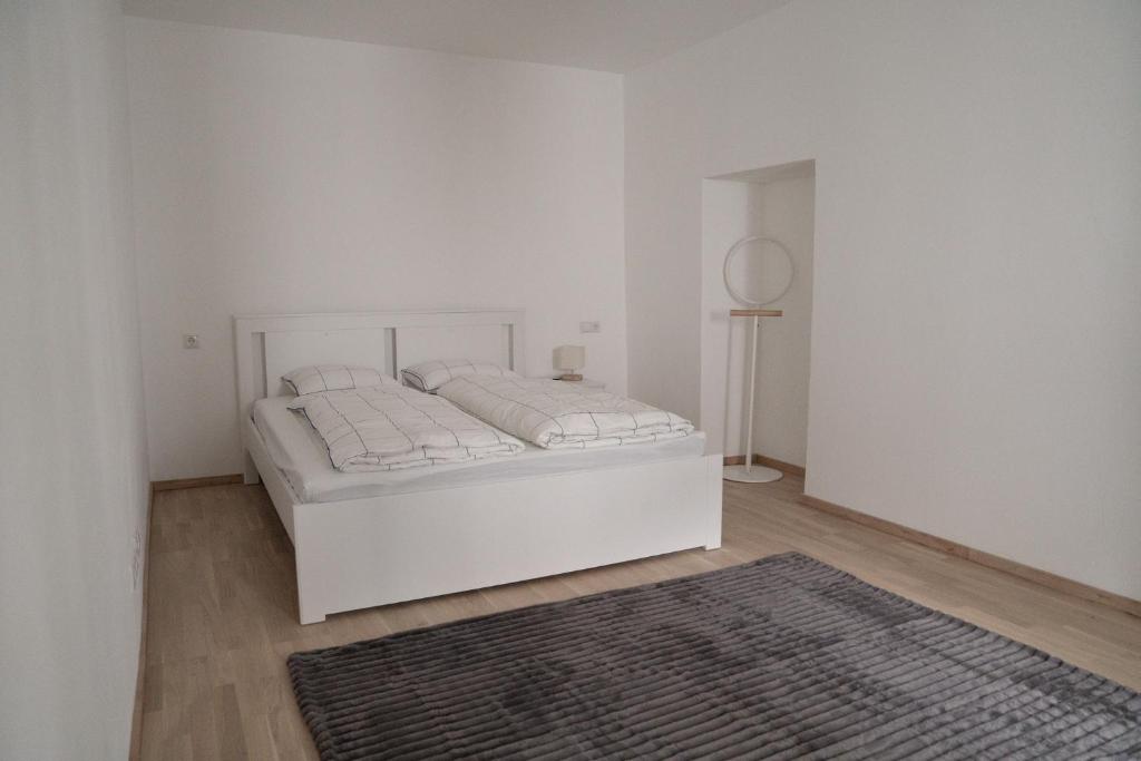 Beautiful Central City Apartment - 2BR photo 2