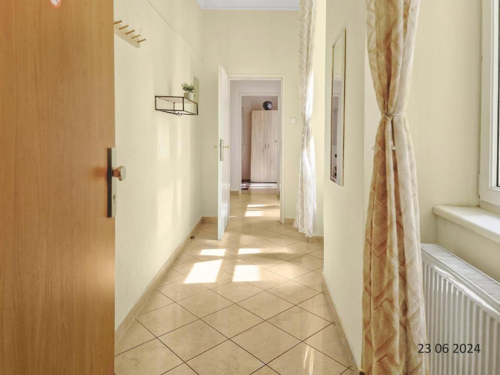 Four-Bedroom photo 3