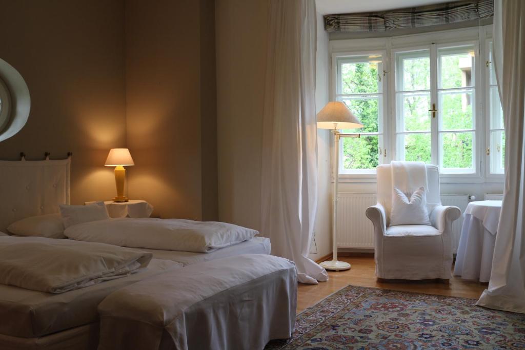 Hotel Seeschlößl Velden photo 2