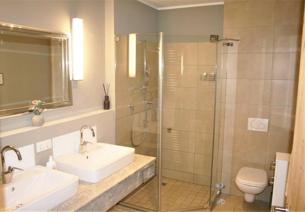 Ski-in & Out Alpine Style Apartment near Kitzbühel photo 2