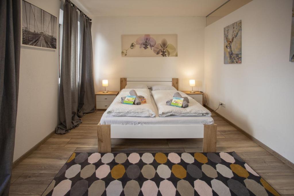 Modern Old Town Apartment photo 2