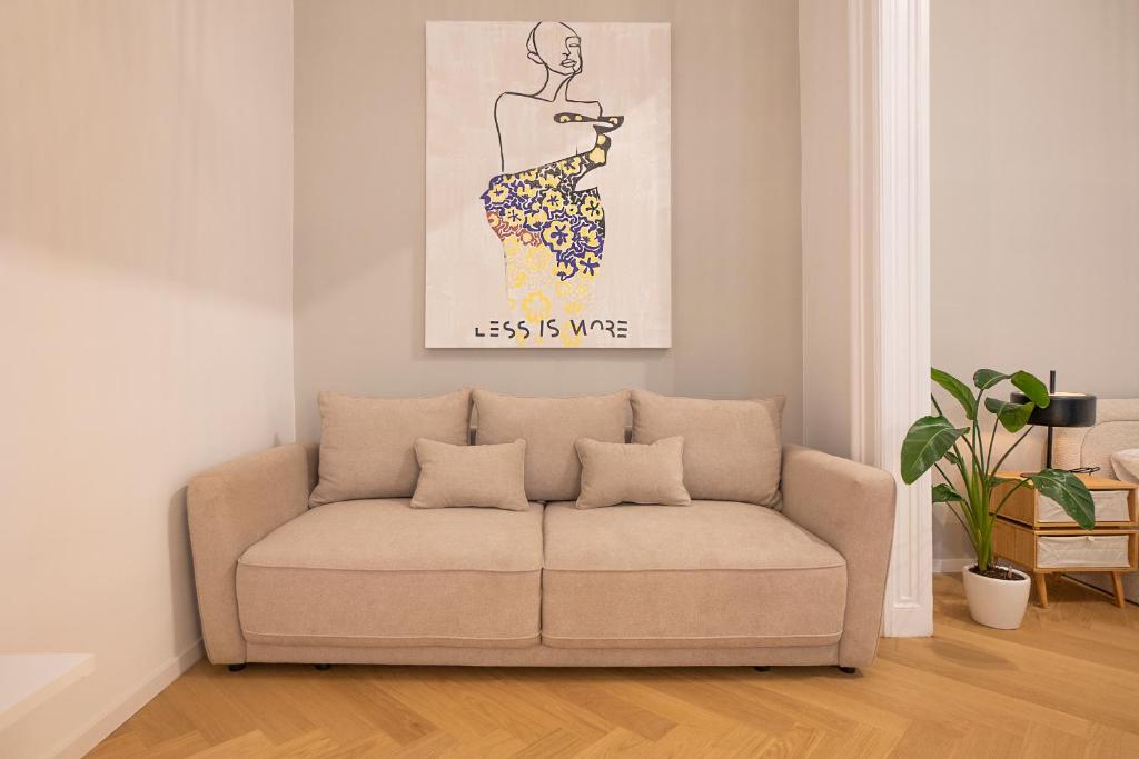 Spacious 110м2 flat in the city center photo 3
