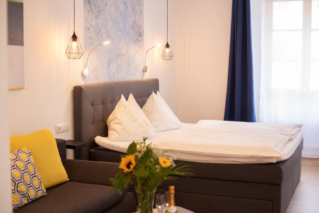 Hotel Zum Goldenen Hirschen — photo 1