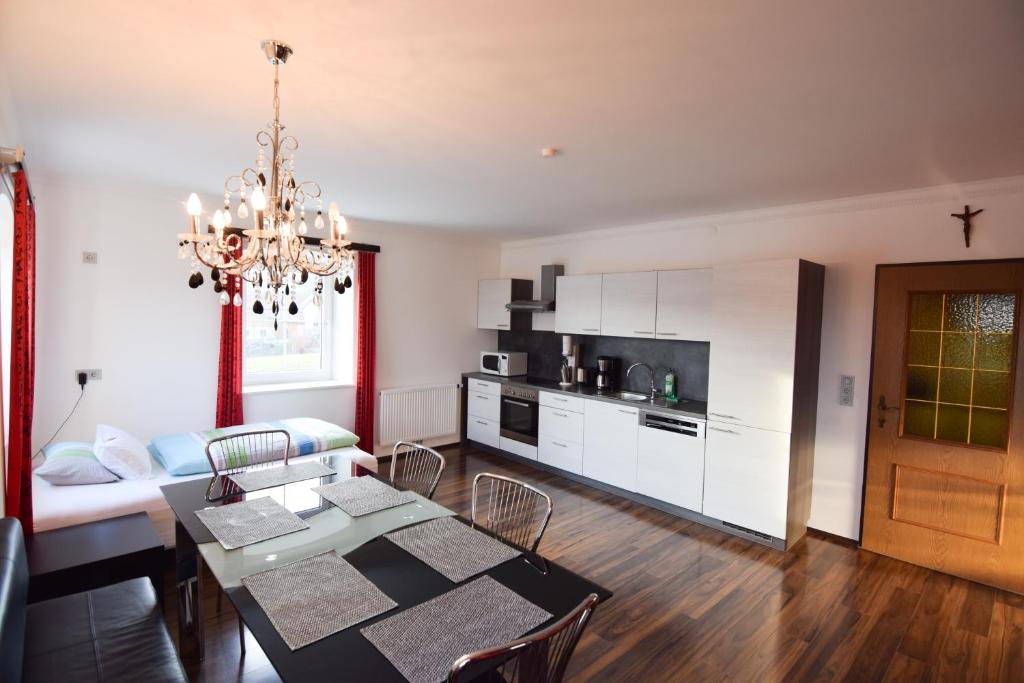 Bauernhof erleben - Stilvolle 120m2 Ferienwohnung im Mostviertel photo 2