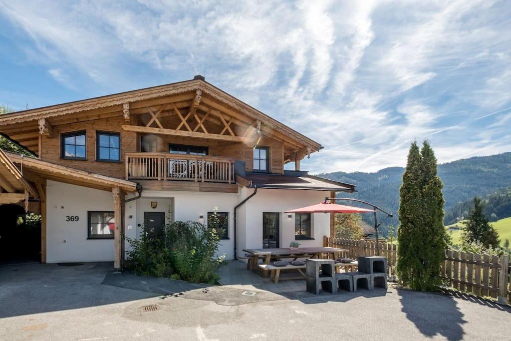 Tauernhaus Sonnblick Top 1 - 13p - 5 kamers - luxe - sauna - uitzicht — photo 1