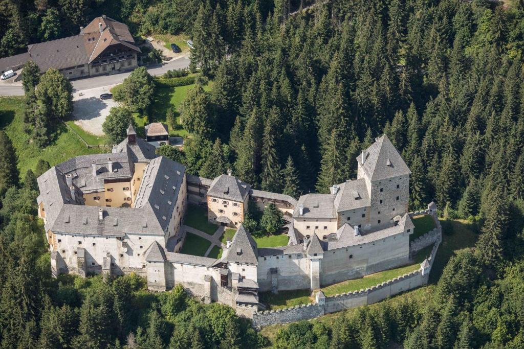 Schloss Moosham - Urlaub im Mayrhof — photo 1