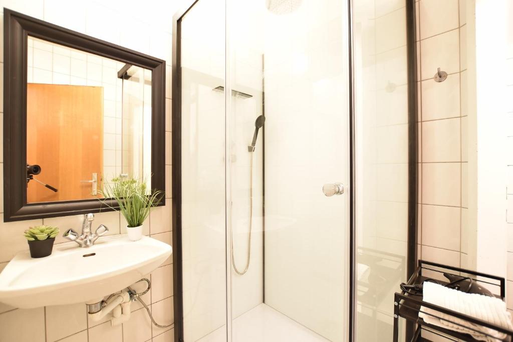 Super central city appartement with free parking photo 3