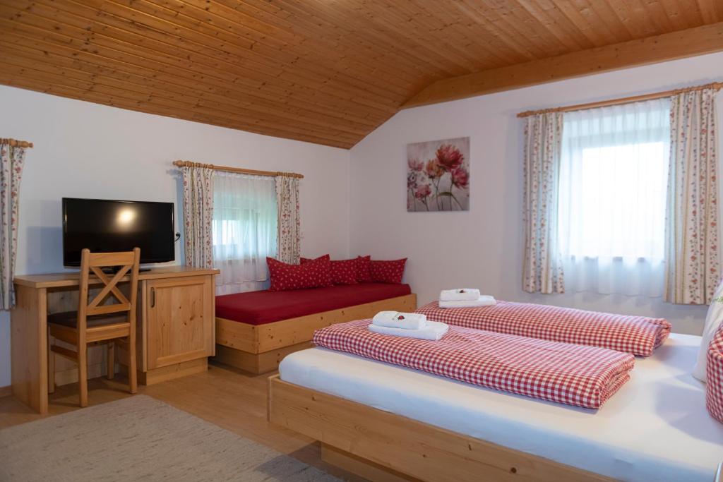Hartlhof Urlaub am Baby- und Kinderbauernhof photo 2