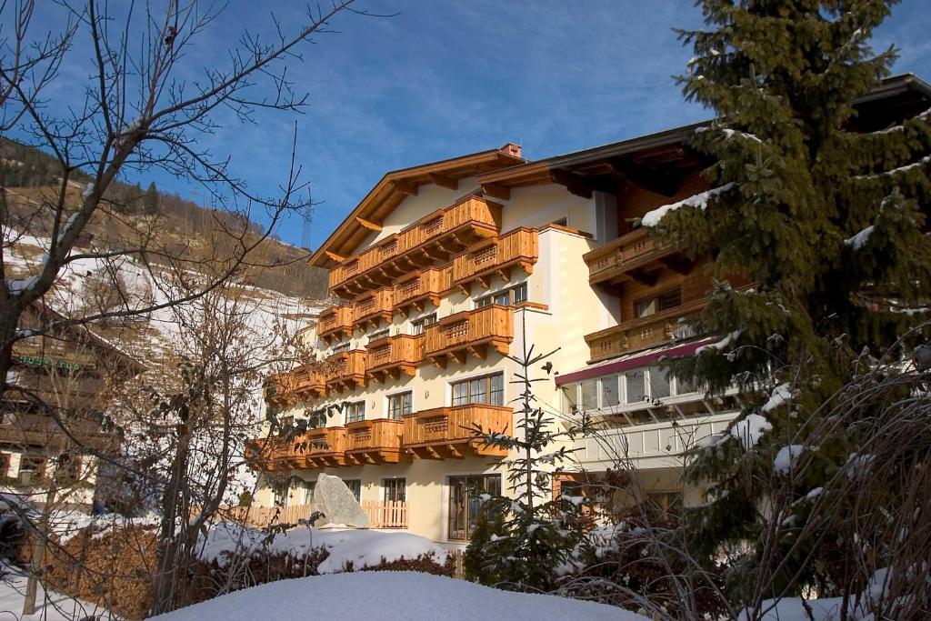 Hotel Sportalm photo 2