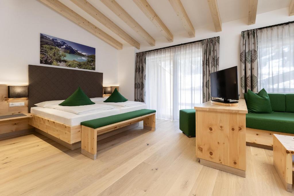 Hotel Tauernhof photo 2