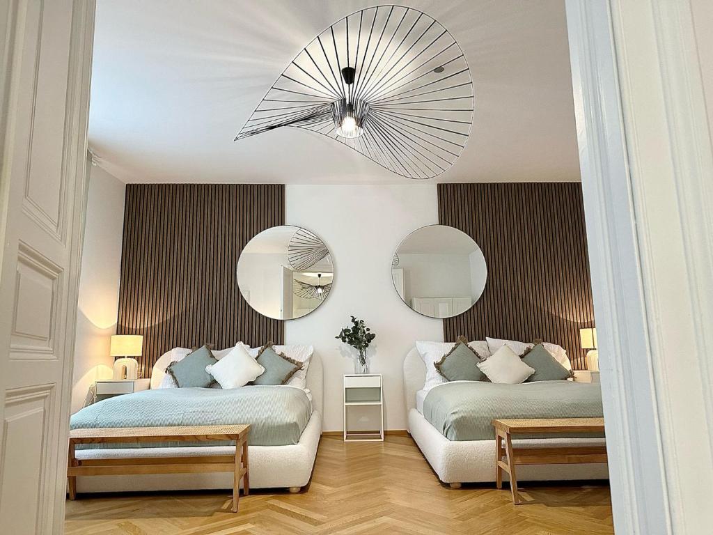 Designer Apartment Near Main Station photo 2