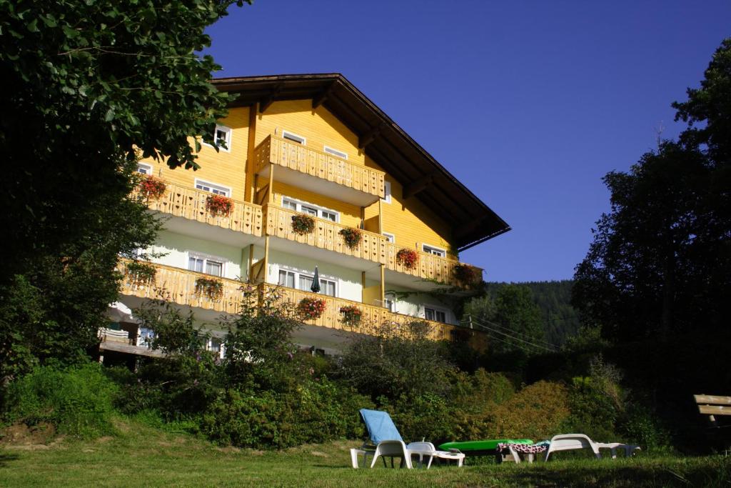 Seehaus Karantanien am Ossiacher See photo 3