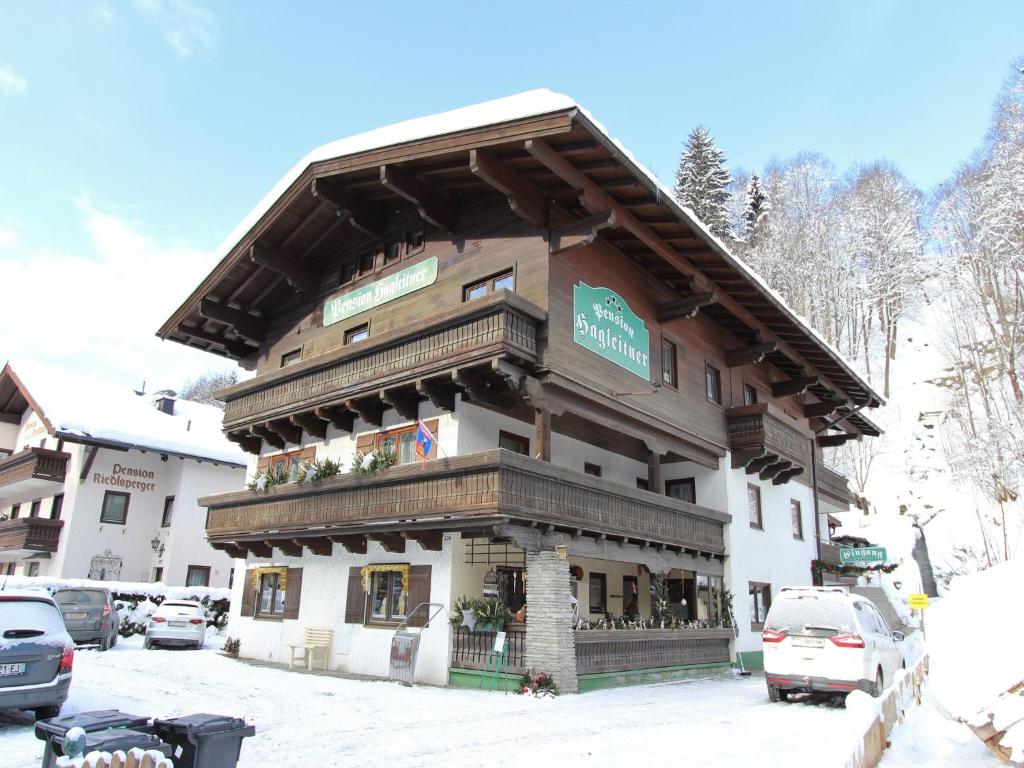 Apartment in Saalbach-Hinterglemm near Ski Area photo 2