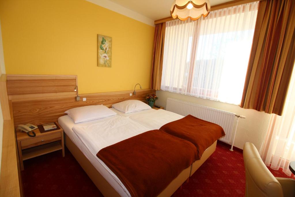 Hotel zum Kastell photo 2