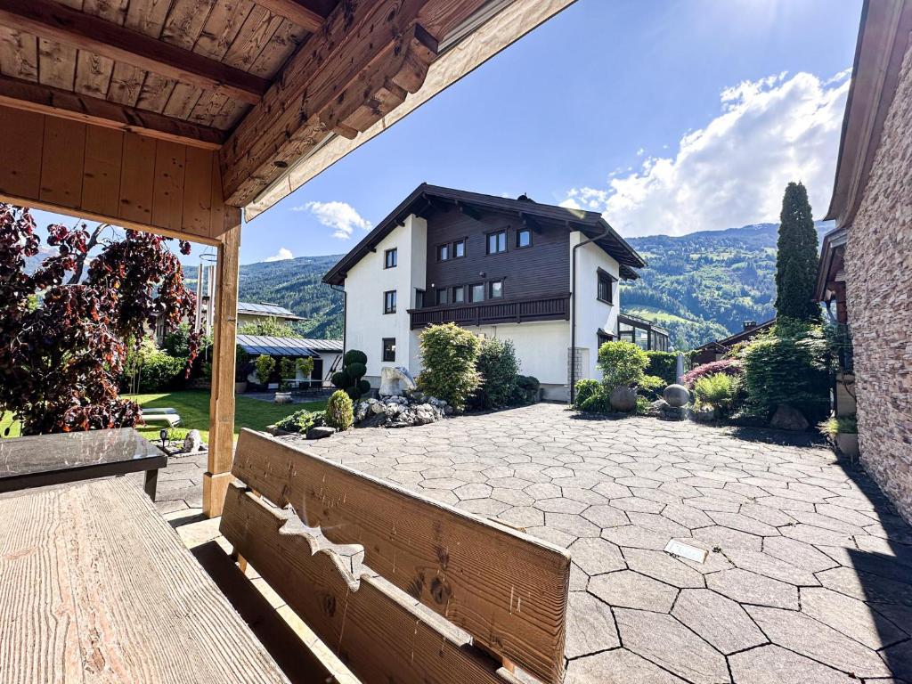 Zillertal Center Apartment Villa — photo 1