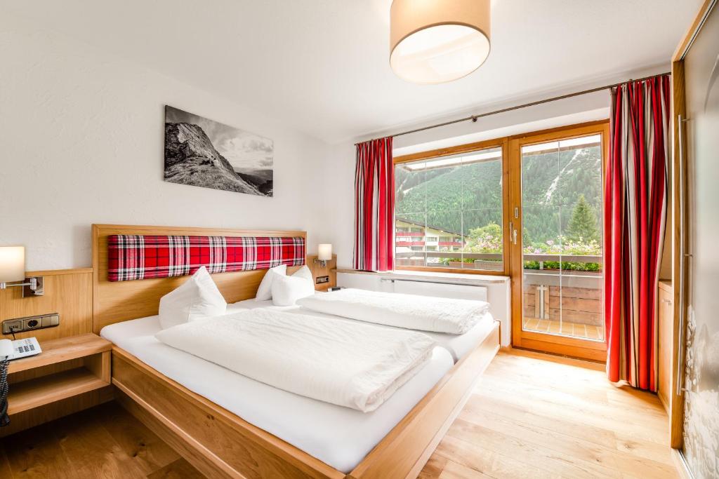 Hotel Steinbock photo 2