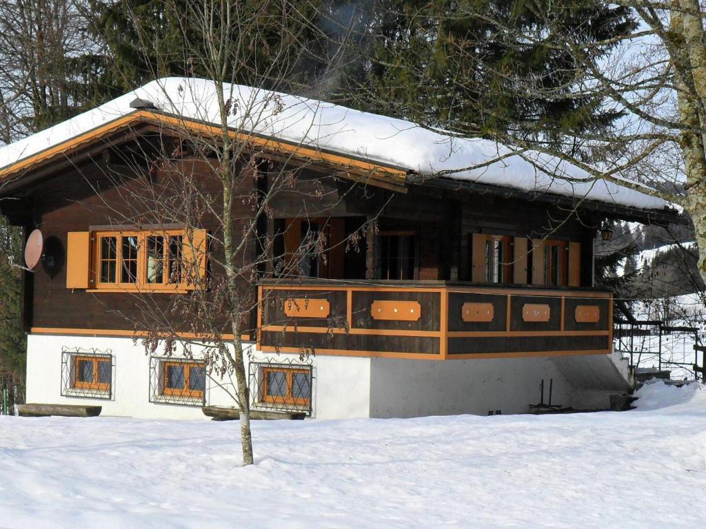 Chalet in Sibratsgfäll near Ski Slopes photo 3