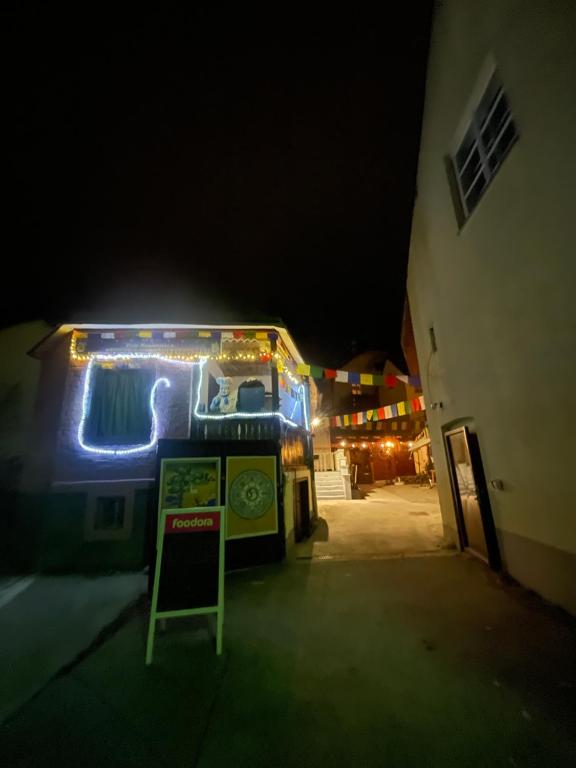 Zum Shambhala — photo 1