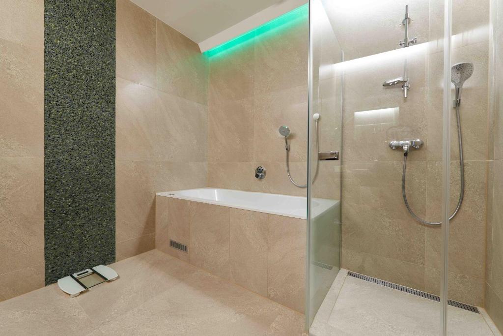 HiLight Suites Hotel photo 3