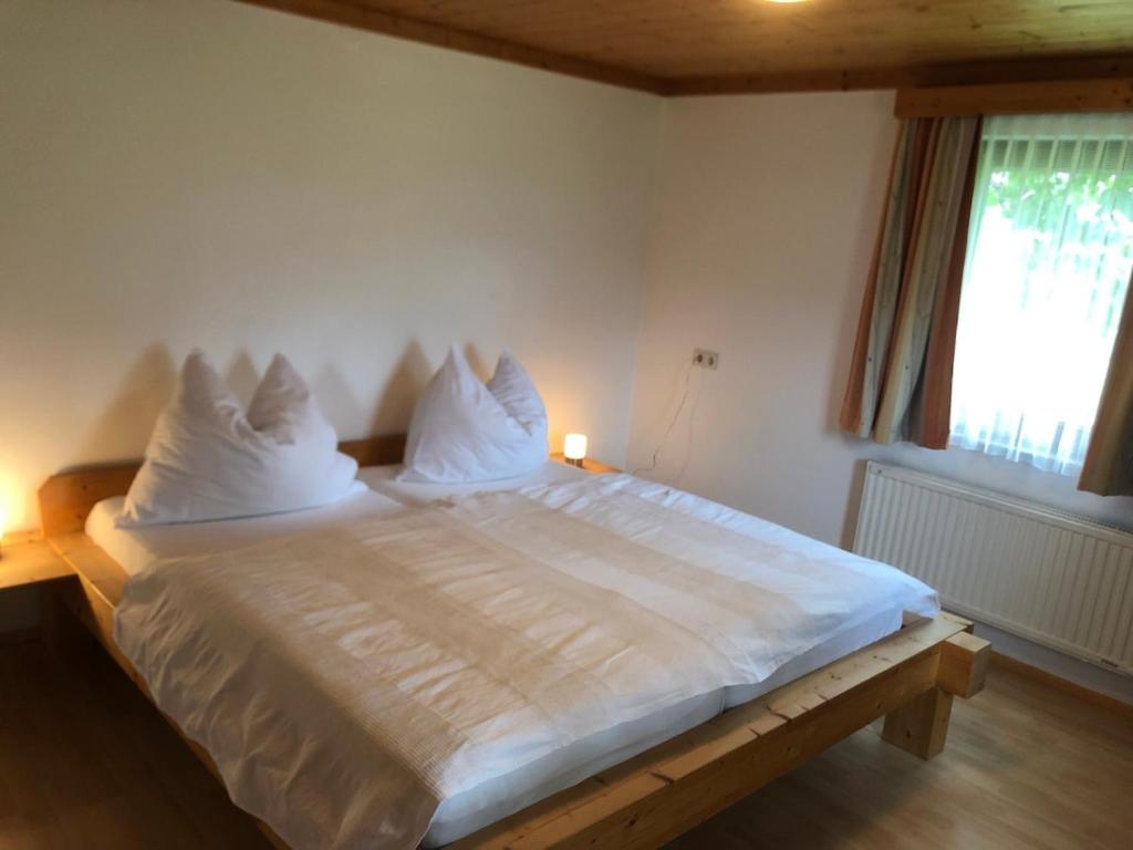 Schöne Gartenwohnung mit Blick ins Grüne photo 2