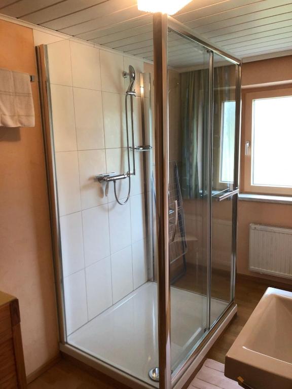 Schöne Gartenwohnung mit Blick ins Grüne photo 3