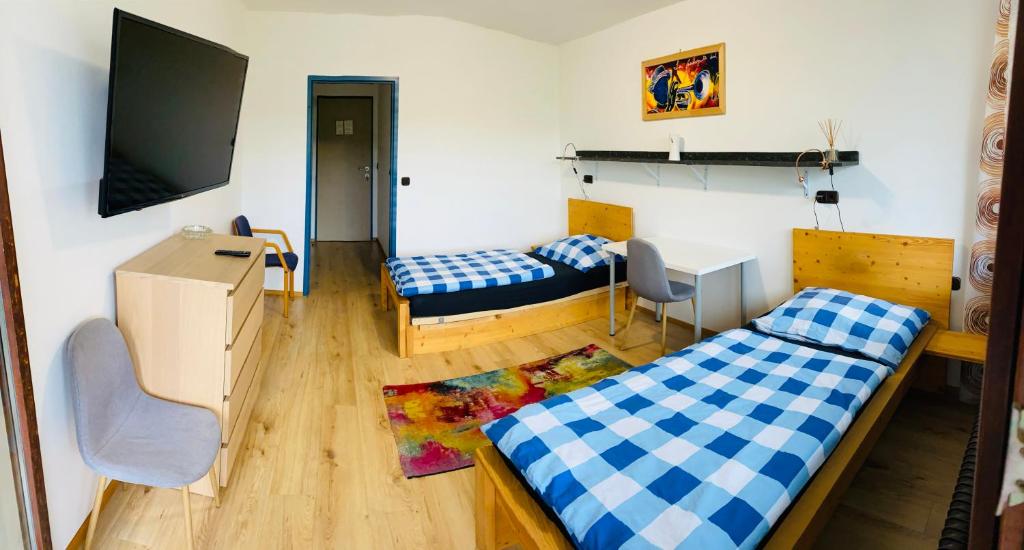 sleep24 - Monteur Zimmer In Eschelberg photo 2