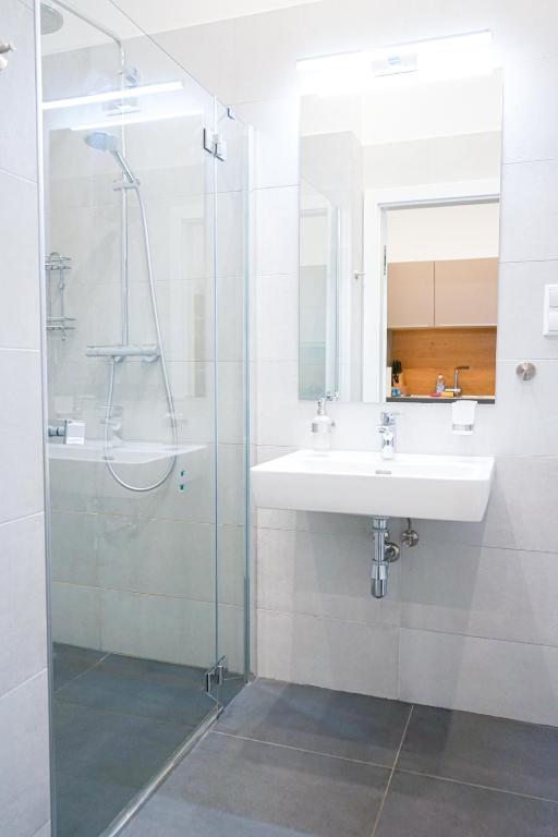 Nadland Apartments B7 photo 3